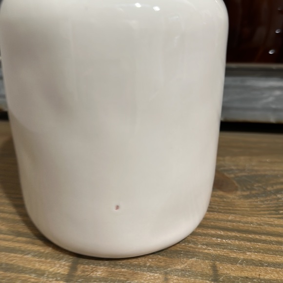 Rae Dunn 2020 CANDY HEARTS Ceramic Baby Canister - Picture 2 of 8